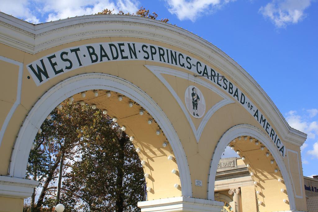 West Baden Springs Hotel فرنتش ليك المظهر الخارجي الصورة
