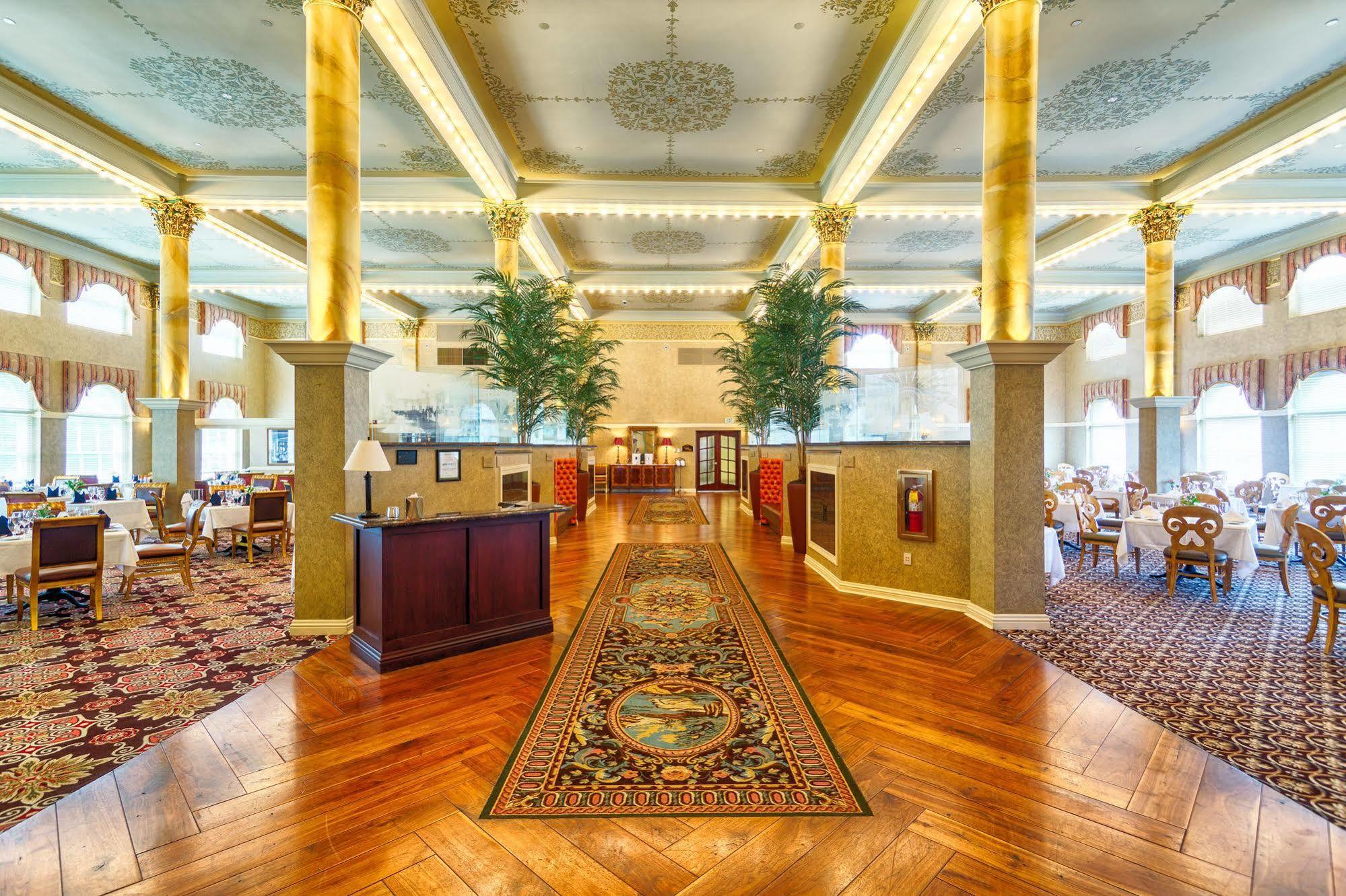 West Baden Springs Hotel فرنتش ليك المظهر الخارجي الصورة